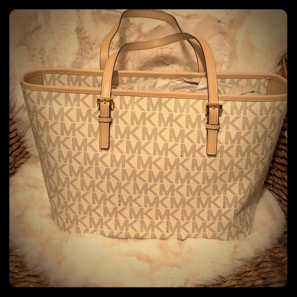 MICHAEL Michael Kors Handbags - Michael Kors Extra Large Tote